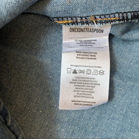 One Teaspoon Vintage Denim Button Down Shirt Chambray medium Blue wash Size XS - Picture 10 of 16